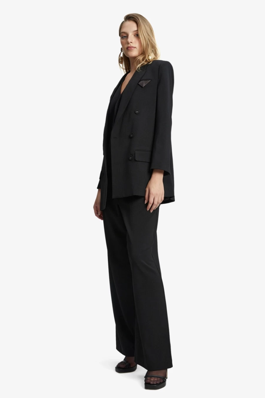 Bardot Women's Sloane Classic Black Blazer for Professional Style